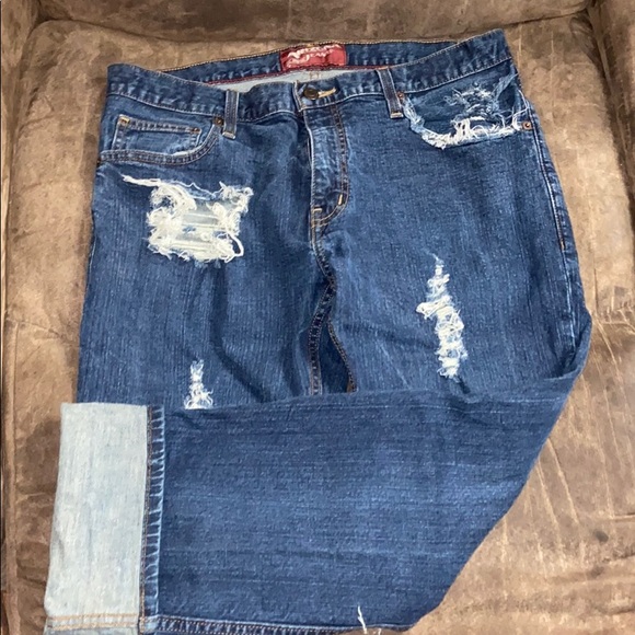 Distressed Cuffed Jeans - Picture 3 of 4